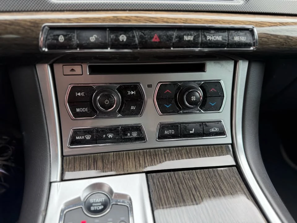2013 Jaguar X250 XFR - Image 14 of 20