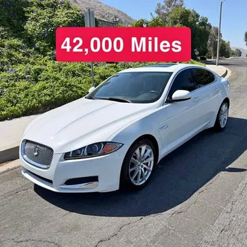 2013 Jaguar XF Premium Luxury