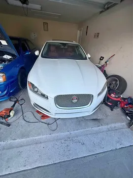 2013 Jaguar XF Premium Luxury Sedan 4D