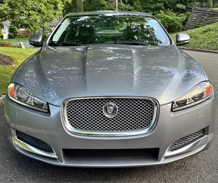 2013 Jaguar XF Premium Luxury Sedan 4D