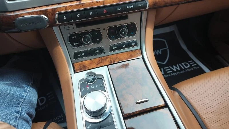 2013 Jaguar X250 XF - Image 14 of 19