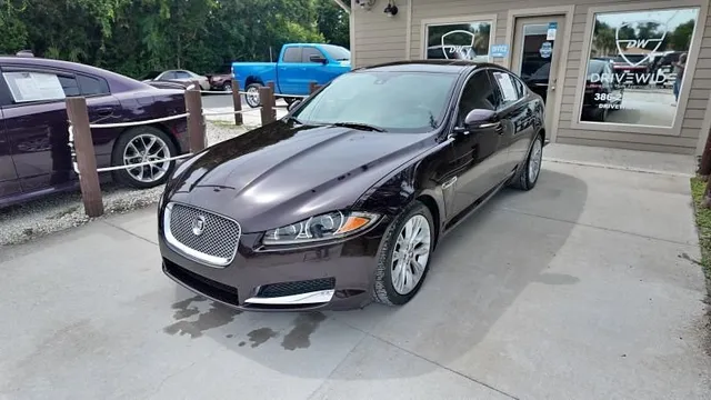 2013 Jaguar XF Sedan