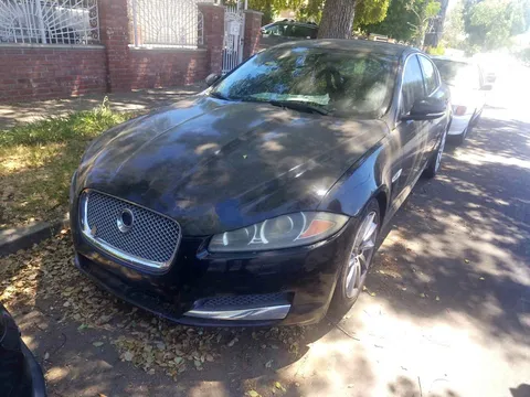 2013 Jaguar XF Sedan 4D