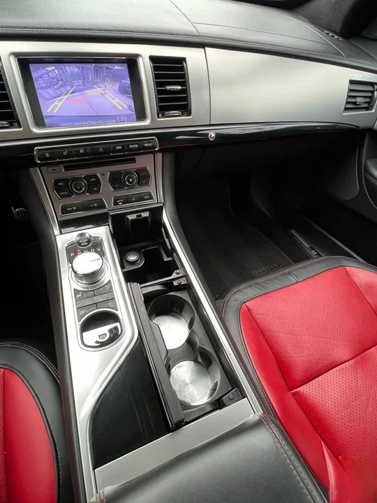 2013 Jaguar X250 XFR - Image 14 of 20