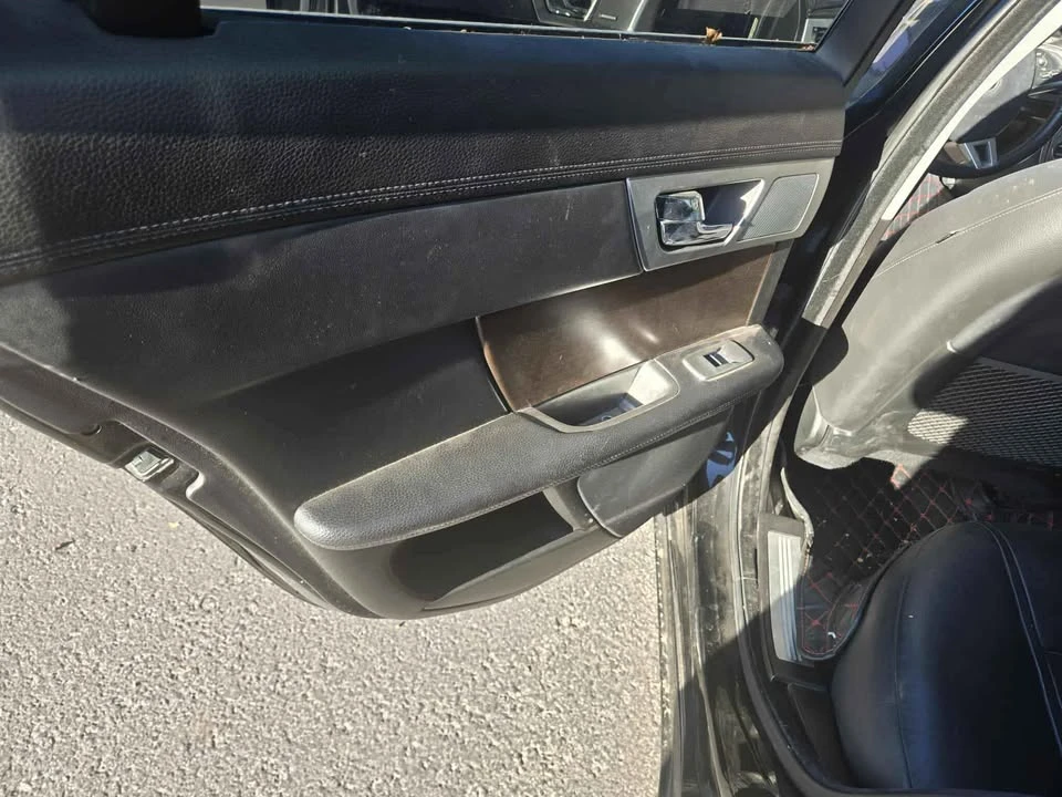 2013 Jaguar X250 XFR - Image 4 of 6