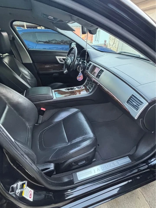 2013 Jaguar X250 XFR - Image 10 of 11