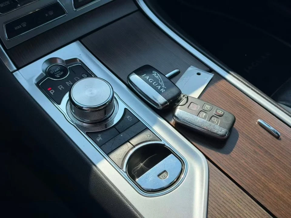 2013 Jaguar X250 XF - Image 16 of 20