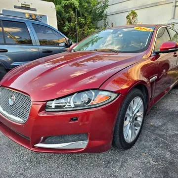 2013 Jaguar XF Sedan