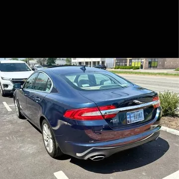 2013 Jaguar XF XF Sedan 4D