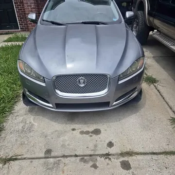2013 Jaguar XF XF Sedan 4D