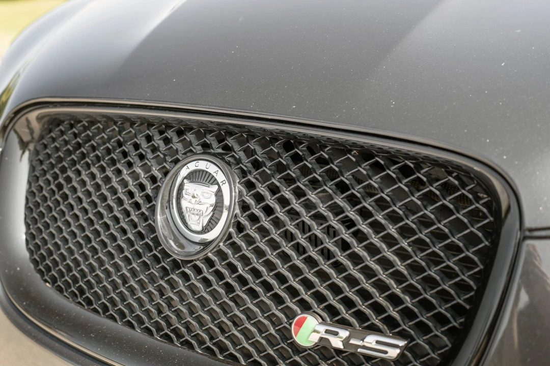 2013 Jaguar X250 XFR - Image 29 of 31