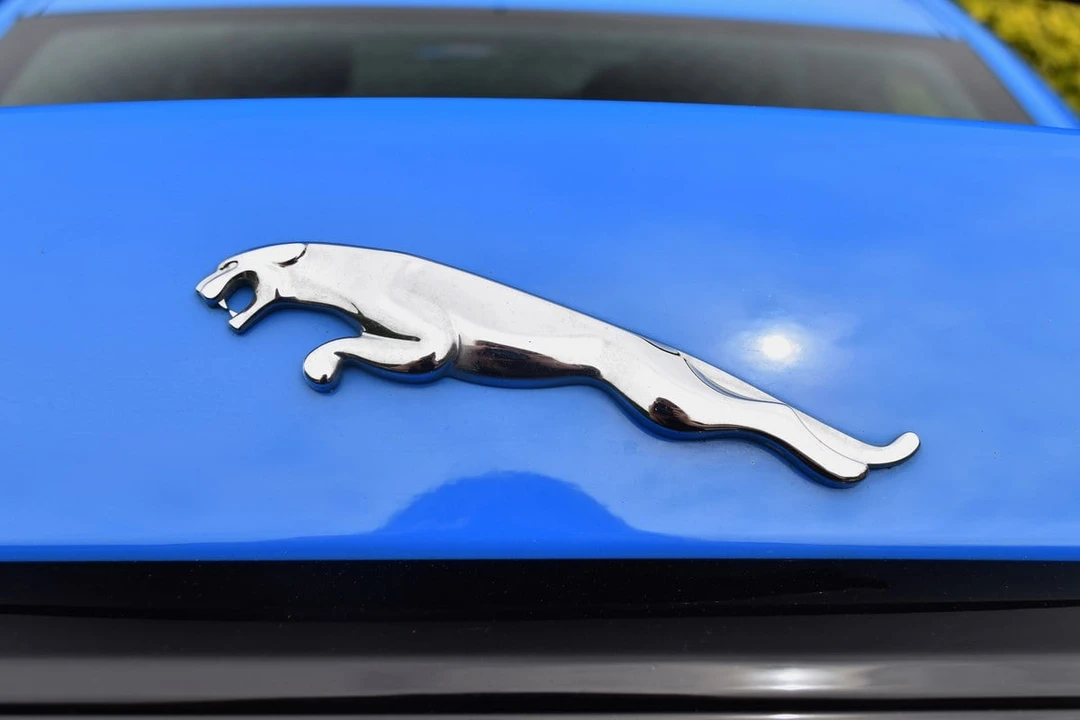 2013 Jaguar X250 XFR - Image 16 of 30