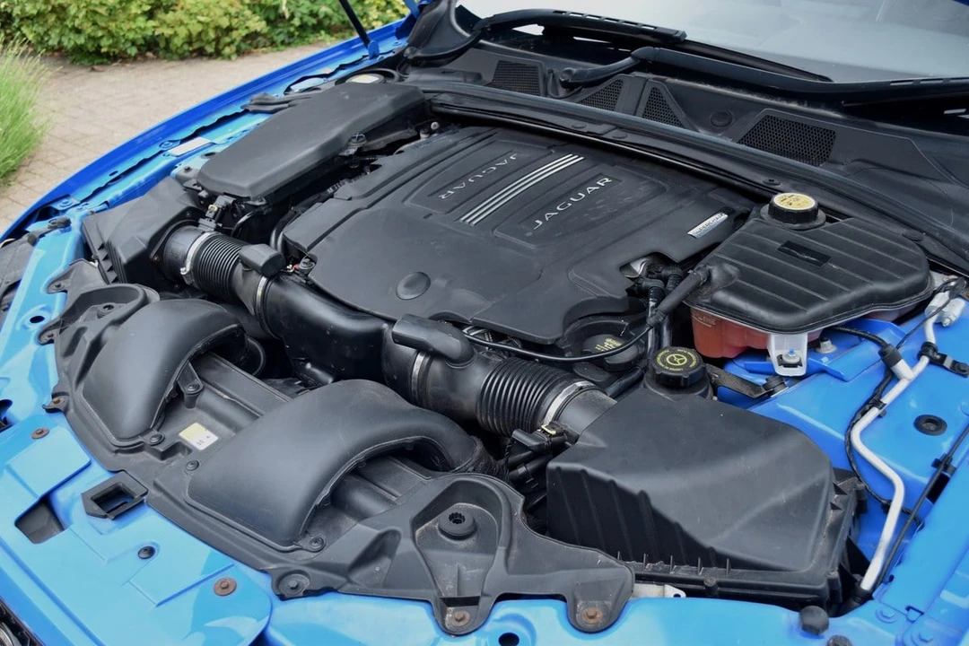 2013 Jaguar X250 XFR - Image 18 of 30