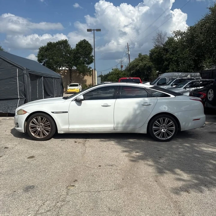 2013 Jaguar X351 XJ - Image 2 of 17