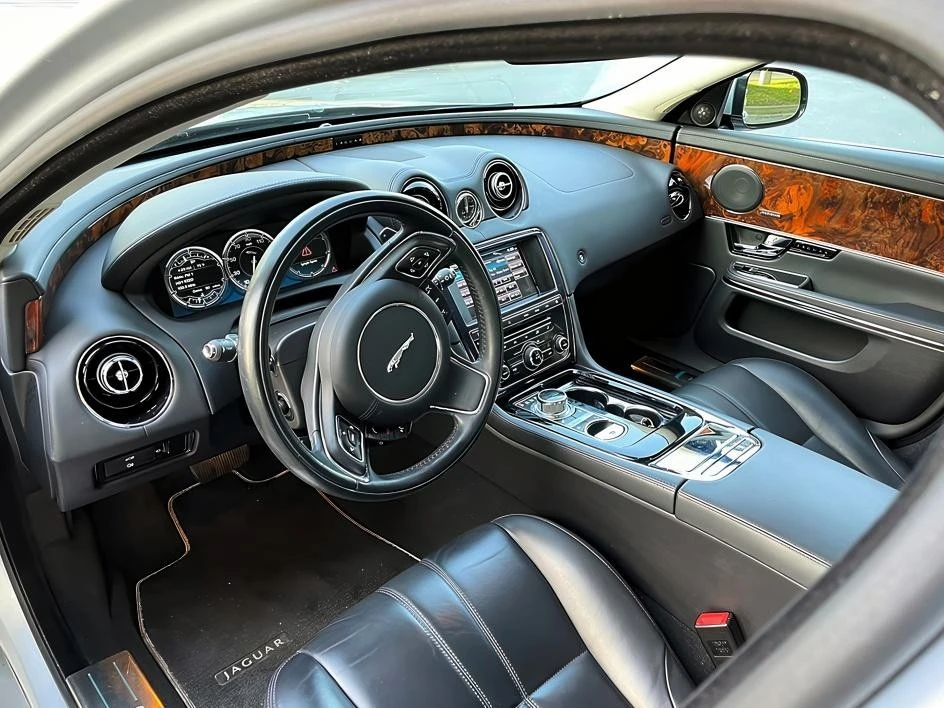 2013 Jaguar X351 XJ - Image 17 of 17