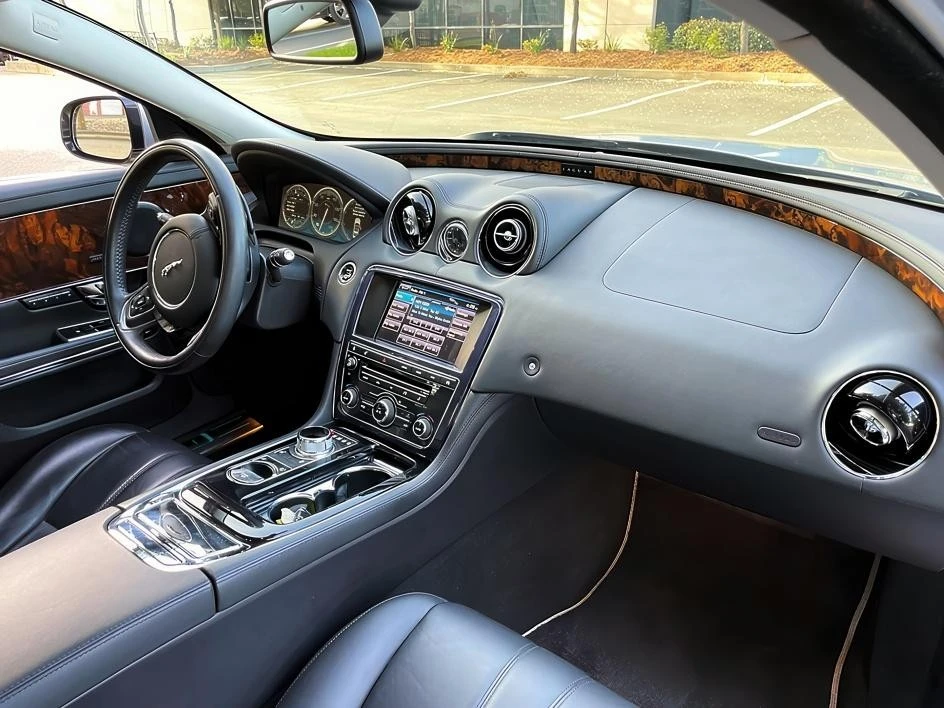 2013 Jaguar X351 XJ - Image 13 of 17