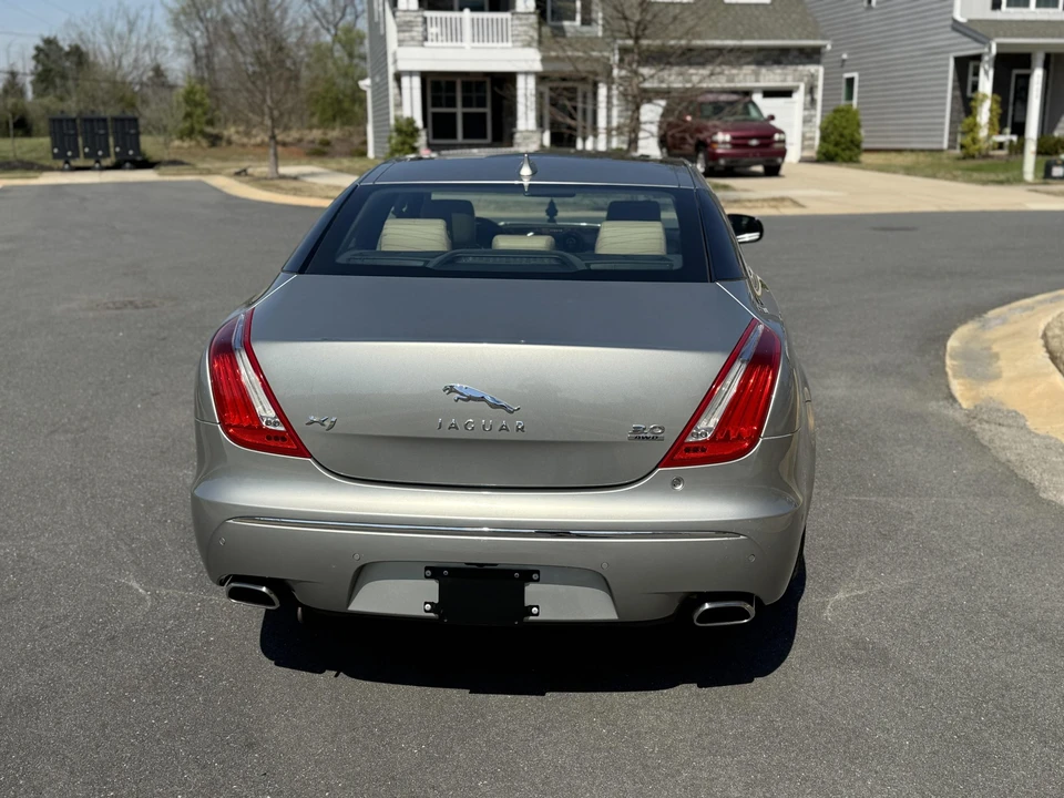 2013 Jaguar X351 XJ - Image 8 of 31