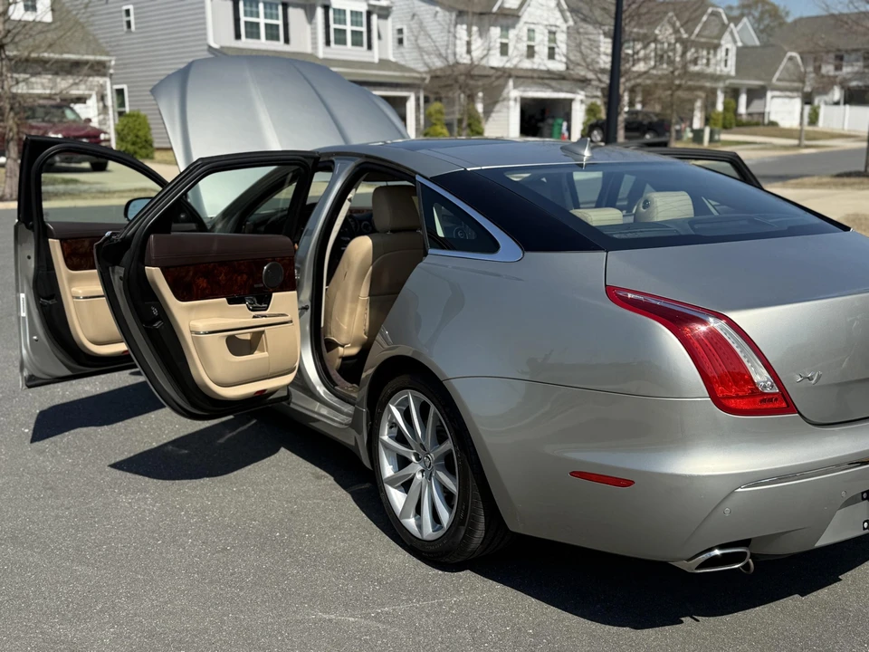 2013 Jaguar X351 XJ - Image 16 of 31