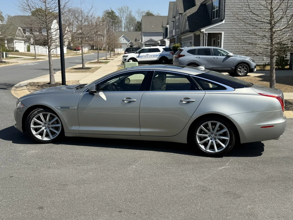 2013 Jaguar X351 XJ - Image 11 of 31