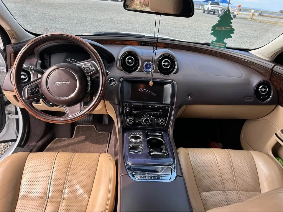 2013 Jaguar X351 XJ - Image 11 of 16