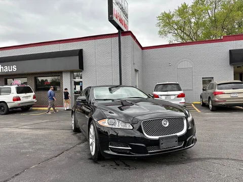 2013 Jaguar XJ Collection Sedan