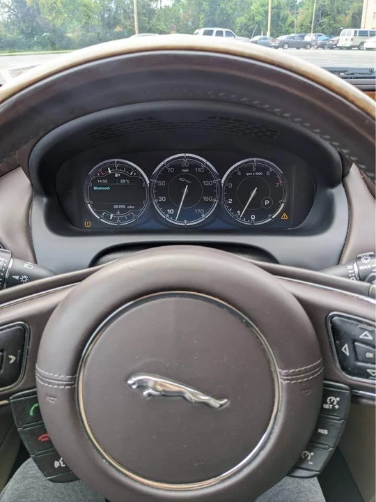 2013 Jaguar X351 XJ - Image 8 of 18