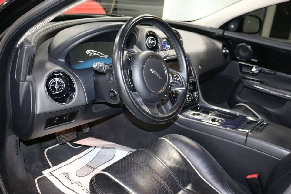 2013 Jaguar X351 XJ - Image 14 of 19