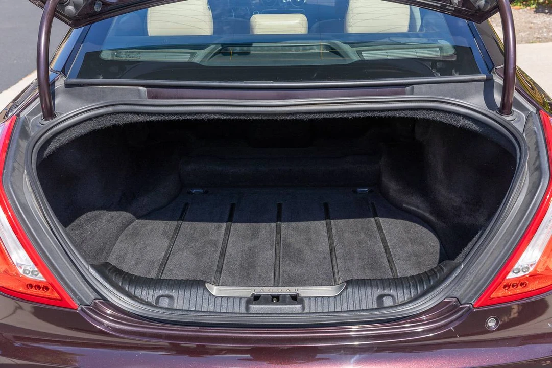 2013 Jaguar X351 XJ - Image 17 of 18