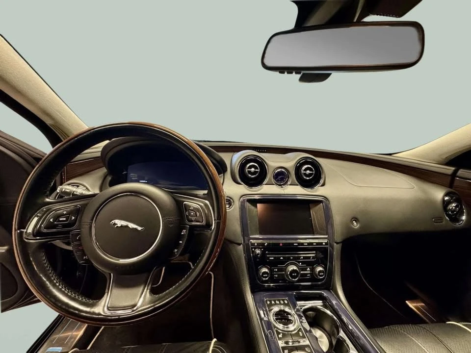 2013 Jaguar X351 XJ - Image 9 of 14