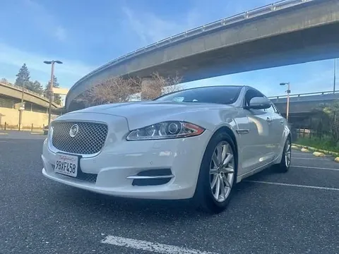 2013 Jaguar XJ