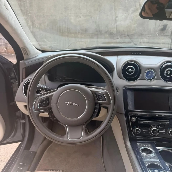 2013 Jaguar X351 XJ - Image 15 of 15