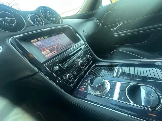 2013 Jaguar X351 XJ - Image 12 of 20