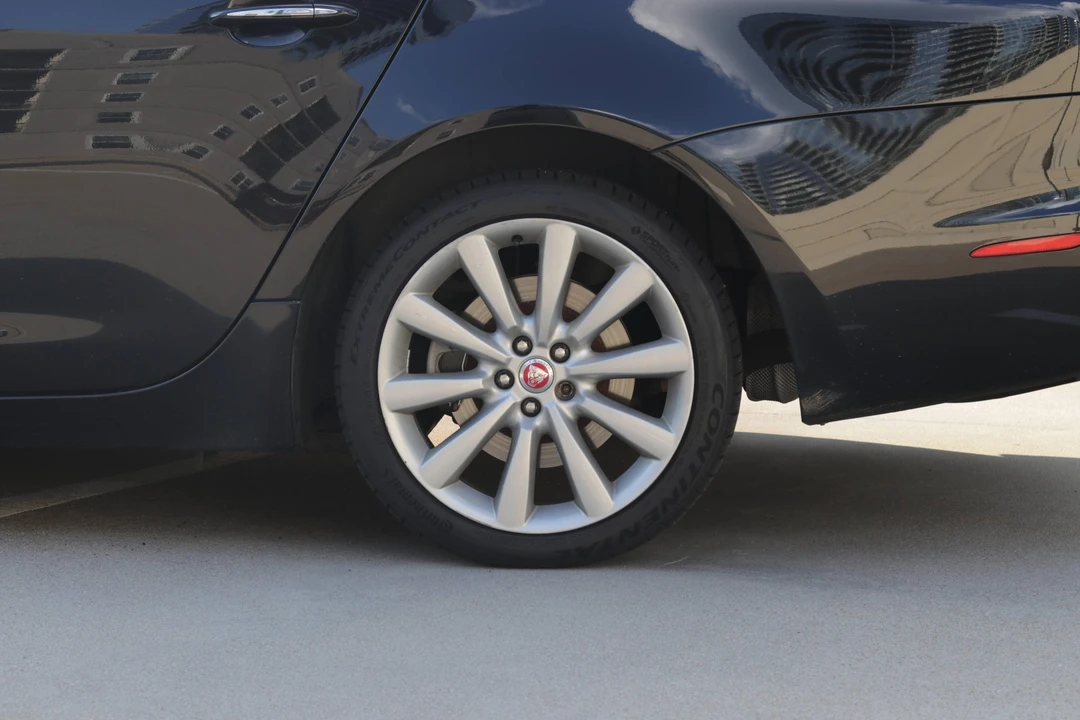 2013 Jaguar X351 XJ - Image 23 of 31