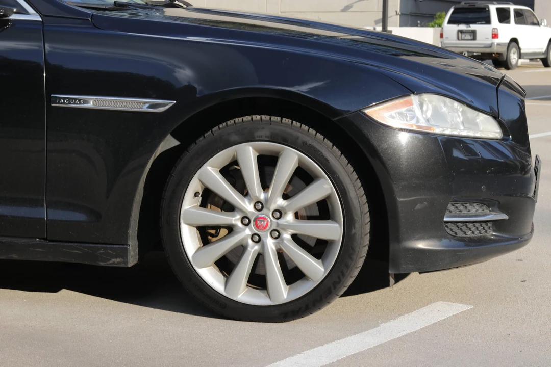 2013 Jaguar X351 XJ - Image 25 of 31