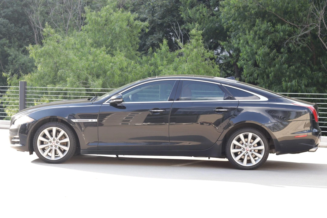 2013 Jaguar X351 XJ - Image 3 of 31
