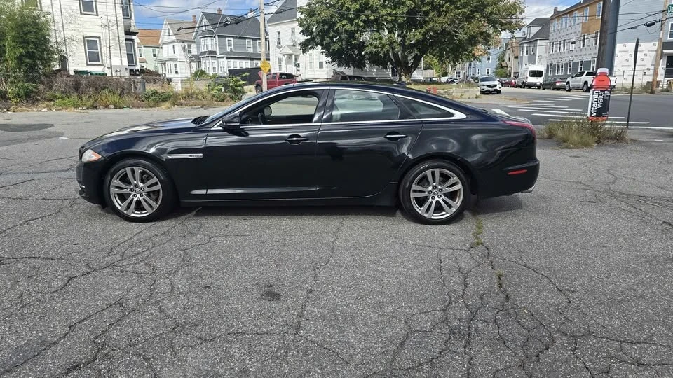 2013 Jaguar XJ Series 4 - Image 7 of 11