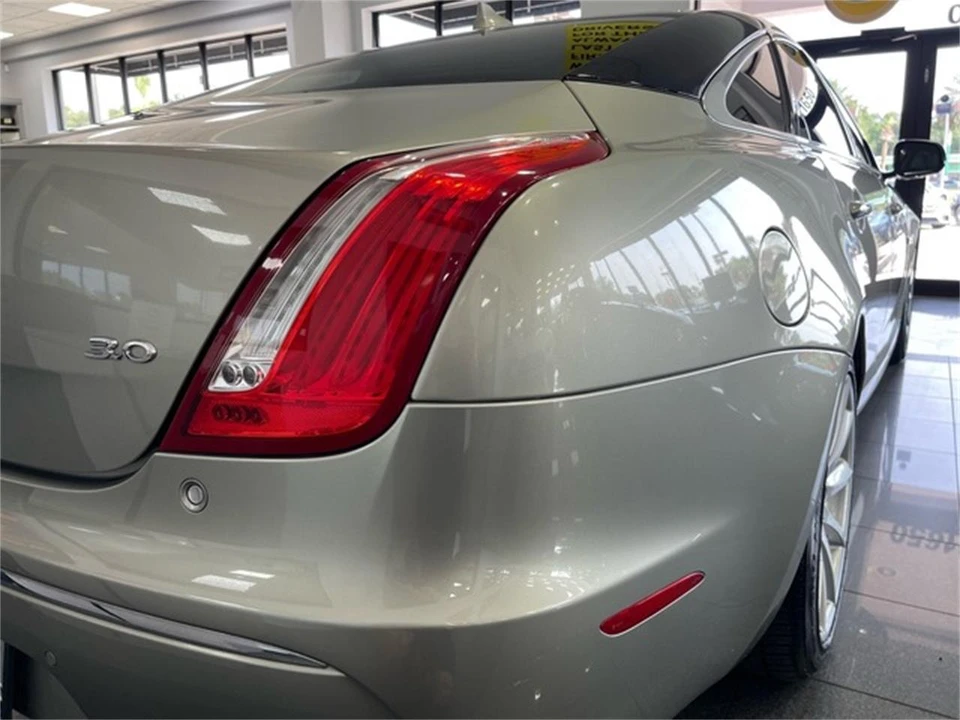 2013 Jaguar X351 XJ - Image 17 of 31