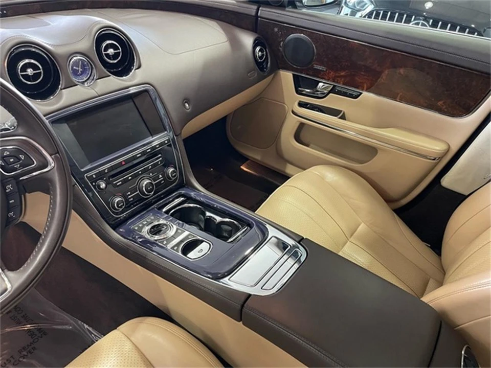 2013 Jaguar X351 XJ - Image 27 of 31