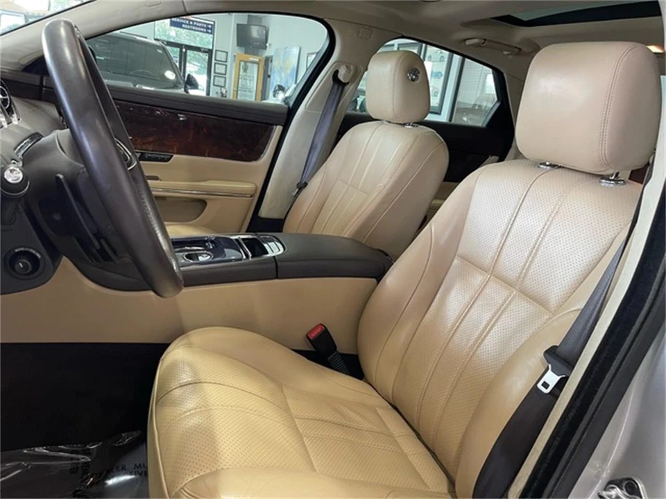 2013 Jaguar X351 XJ - Image 26 of 31