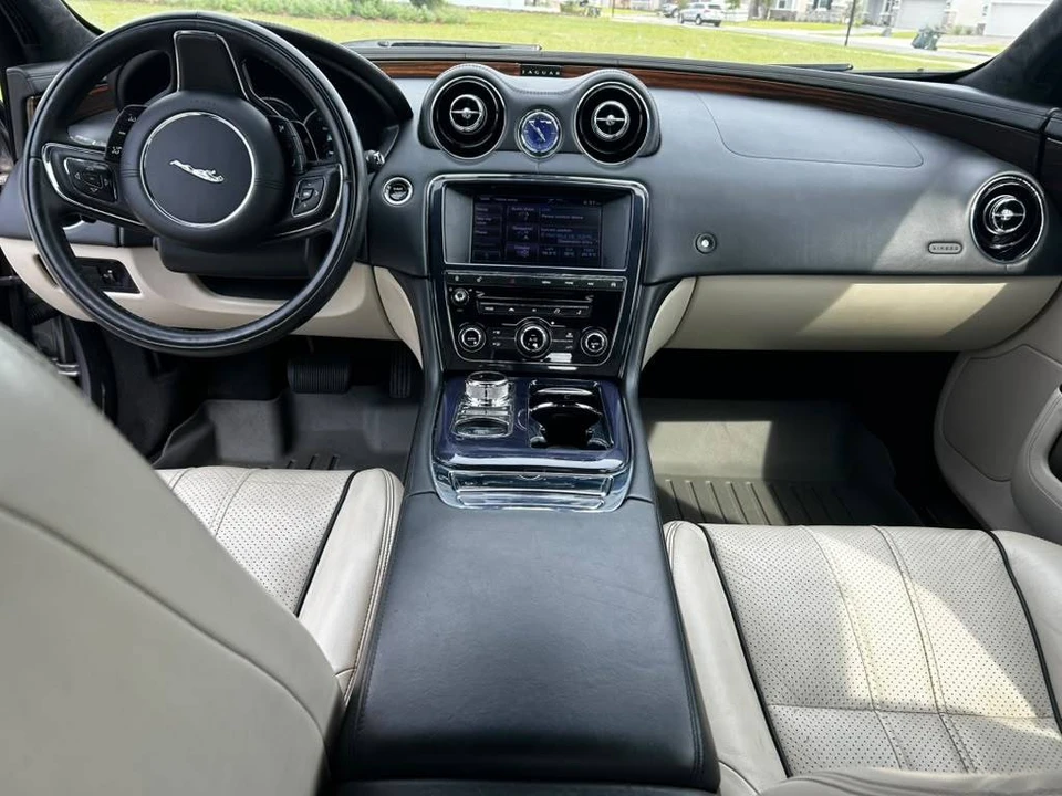 2013 Jaguar X351 XJ - Image 11 of 15
