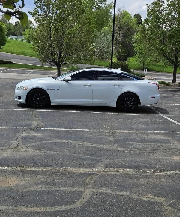 2013 Jaguar XJ Series 4 - Image 4 of 20