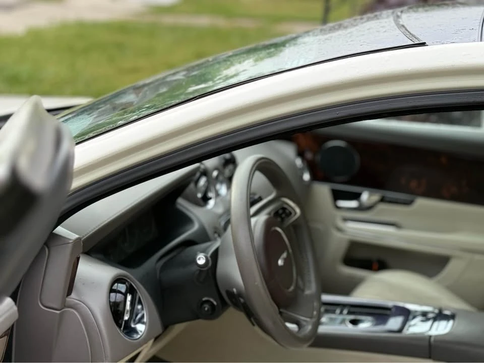 2013 Jaguar XJ Series 4 - Image 11 of 17