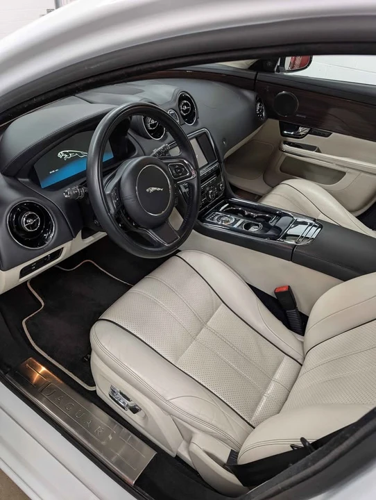 2013 Jaguar XJ Series 4 - Image 9 of 13