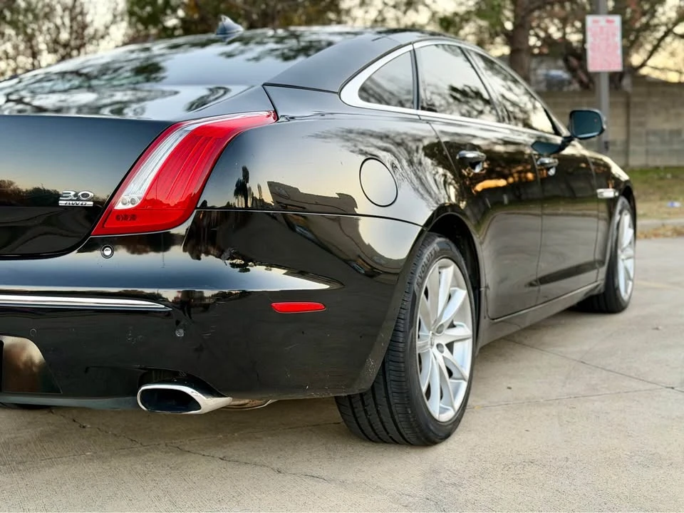 2013 Jaguar XJ Series 4 - Image 5 of 10