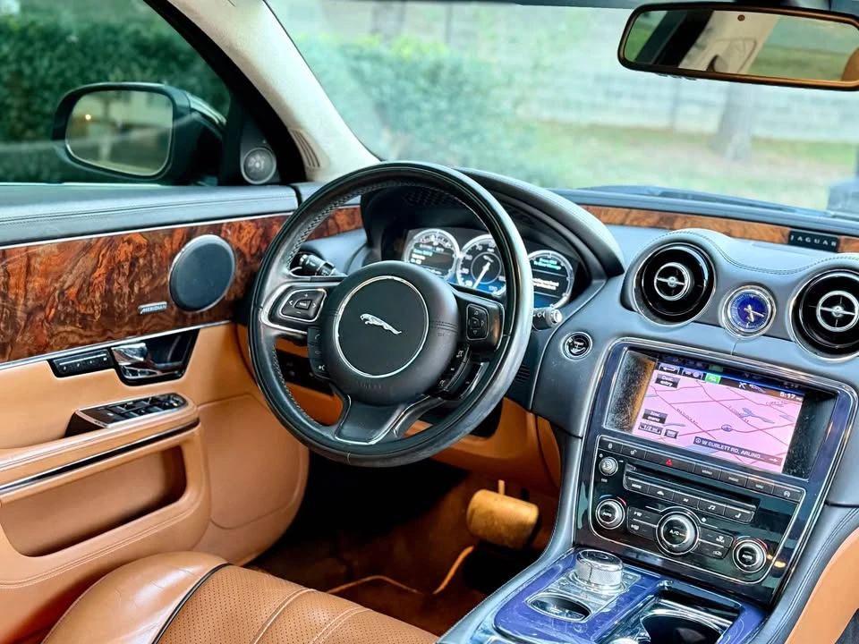 2013 Jaguar XJ Series 4 - Image 10 of 10