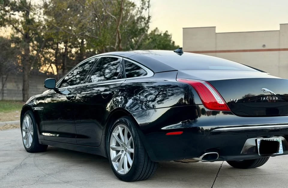 2013 Jaguar XJ Series 4 - Image 8 of 10