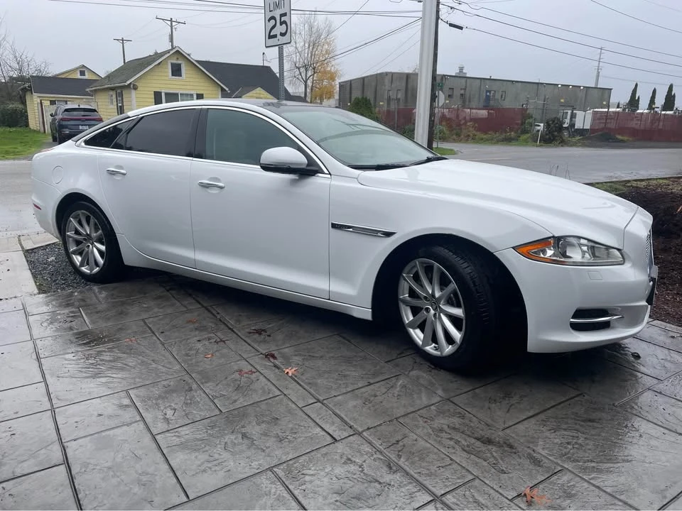 2013 Jaguar X351 XJ - Image 3 of 11