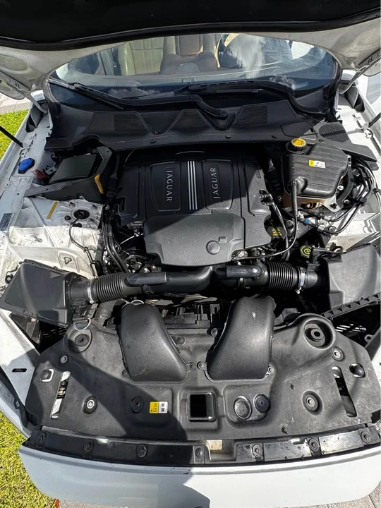 2013 Jaguar X351 XJ - Image 10 of 11