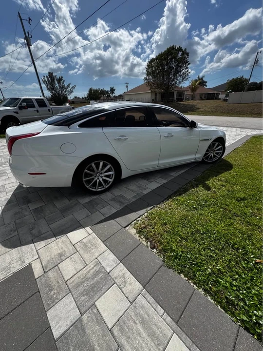 2013 Jaguar X351 XJ - Image 3 of 11