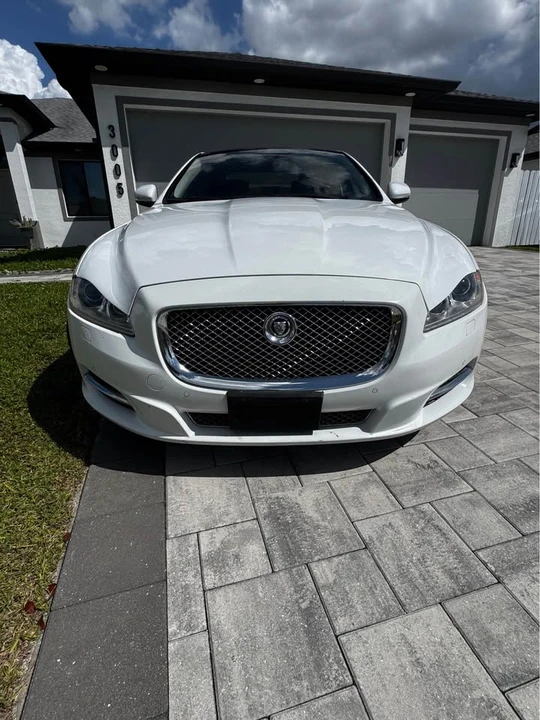 2013 Jaguar X351 XJ - Image 2 of 11